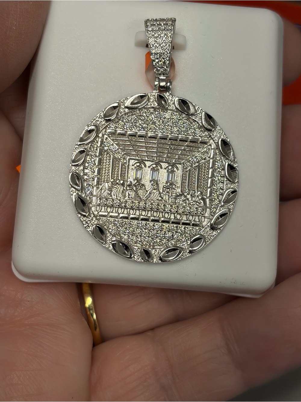 Gorgeous NWT Sterling Silver Moissanite Last Super pendant.